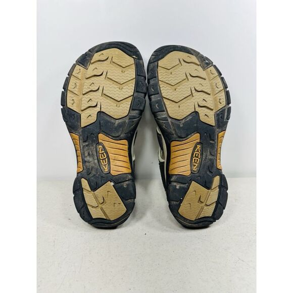 KEEN Men’s Newport H2 Closed Toe Water Sandals/Rust. Color. Raven/Aluminum. 9,5 - Picture 7 of 8